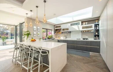 Kitchen island beneath a roof lantern